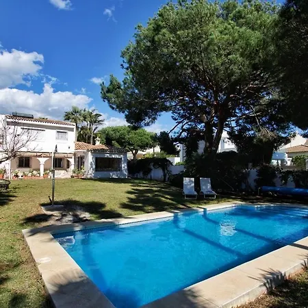 Вилла Beachside With Private Pool In